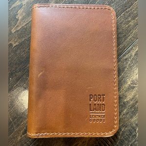 PLG Portland Leather Goods Modern Passport Holder Wallet in Dakota Brown